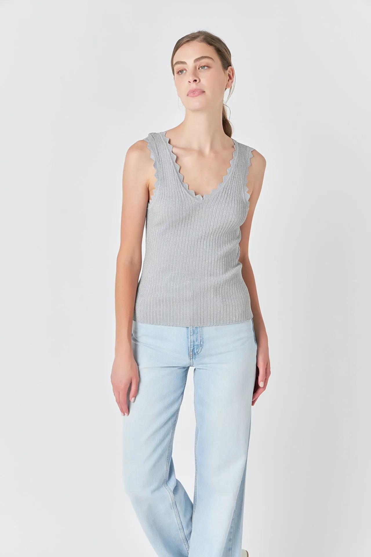 Scallop Detail Sleeveless Top